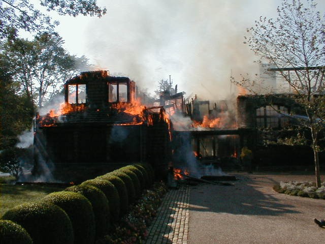 Conyers Farm, 2001 House Fire