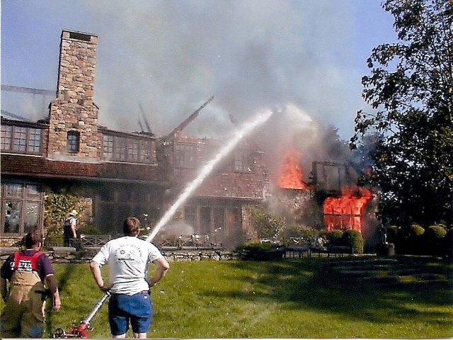 Conyers Farm, 2001 House Fire